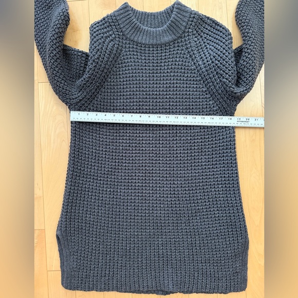 Everlane Merino wool sweater in grey waffle knit - Picture 12 of 12